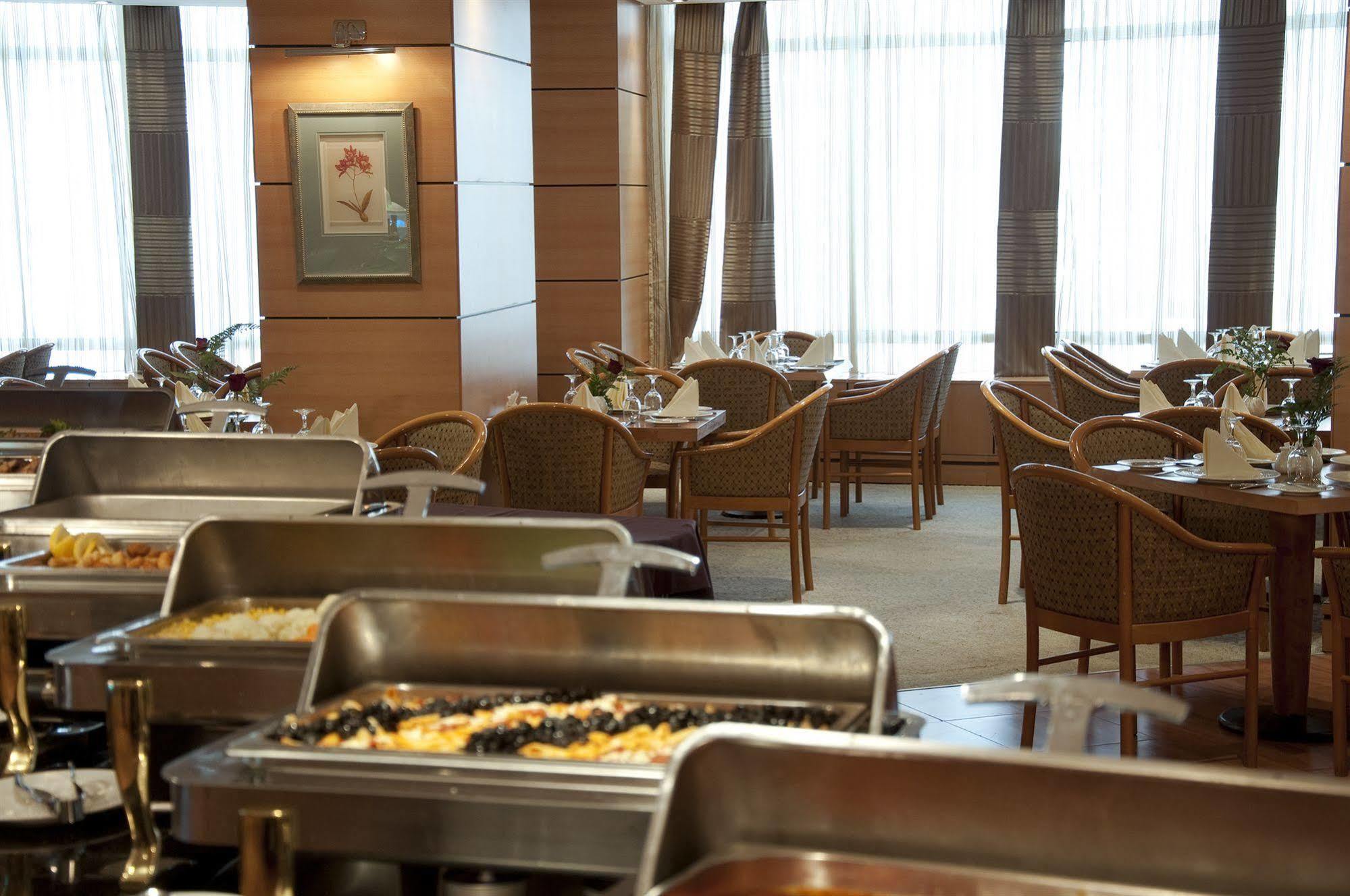 Elaf Al Mashaer Hotel Makkah Mecca Ngoại thất bức ảnh The hotel's restaurant